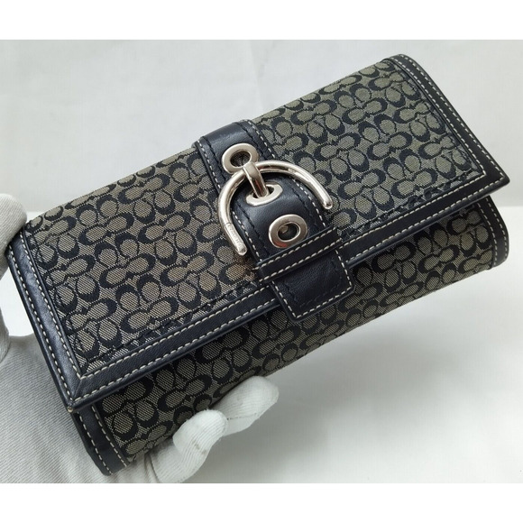 Coach Signature Black Canvas Buckle Credit Card ID Window Trifold Wallet - Picture 3 of 14